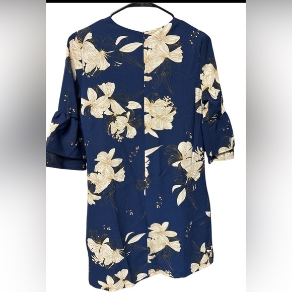 BELONGSCI Women's Dress Sweet & Cute V-Neck Bell Sleeve Shift Dress Mini Dress - Picture 2 of 2